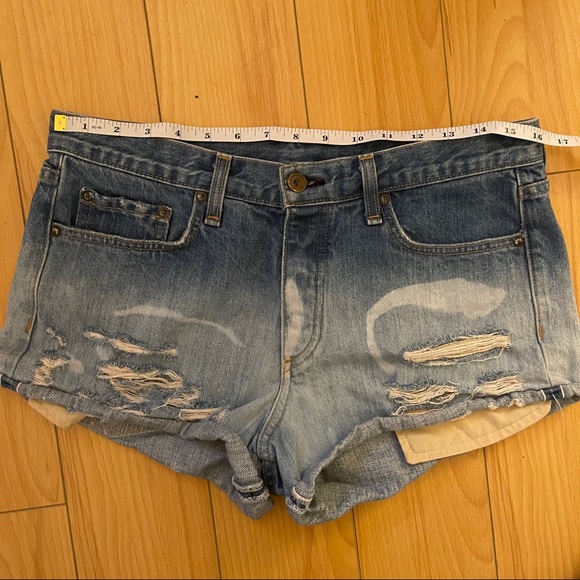 Rag & Bone Marilyn Distressed Revolve Denim Shorts - Picture 10 of 11